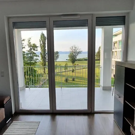 Lelle Exclusive * 巴拉通雷勒