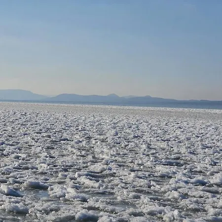 Lelle Exclusive 公寓 *